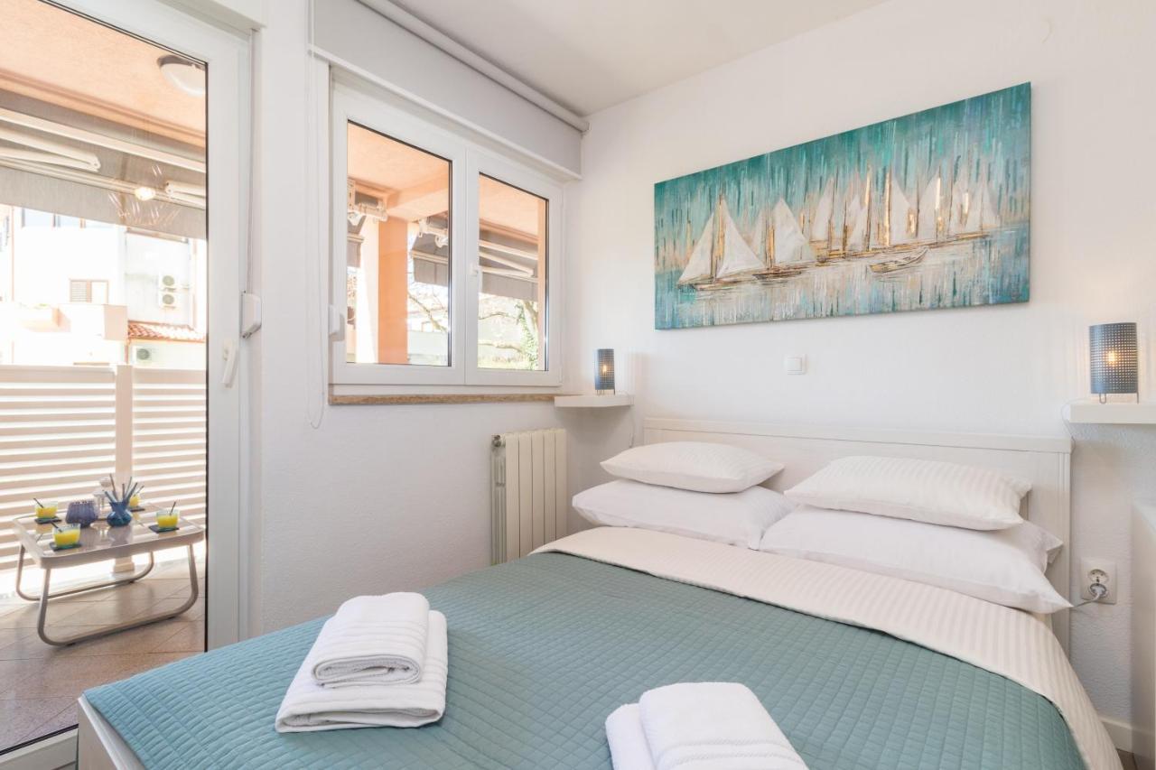 New Apartment Near Sea With 3 Bedrooms And 2 Bathrooms Póla Kültér fotó